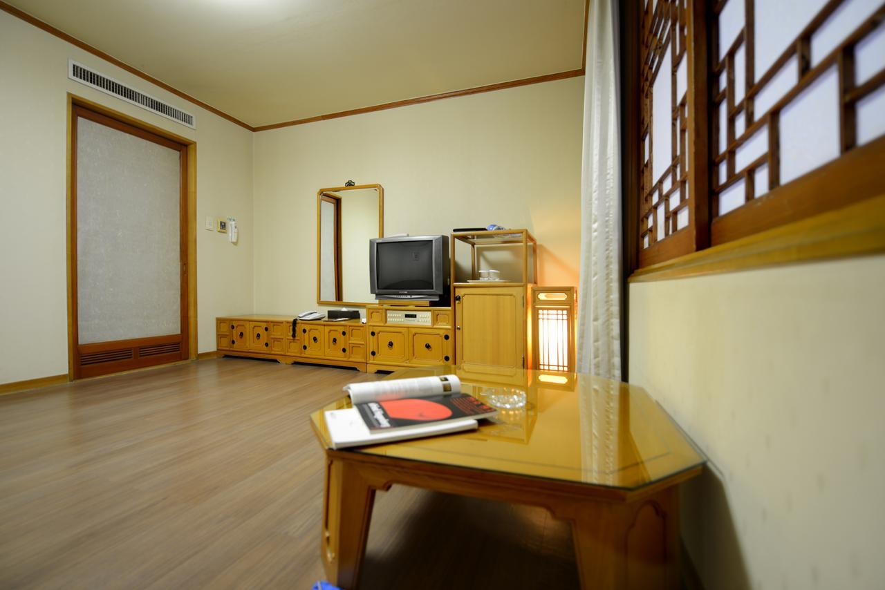Onyang Hot Spring Hotel Asan Exterior photo